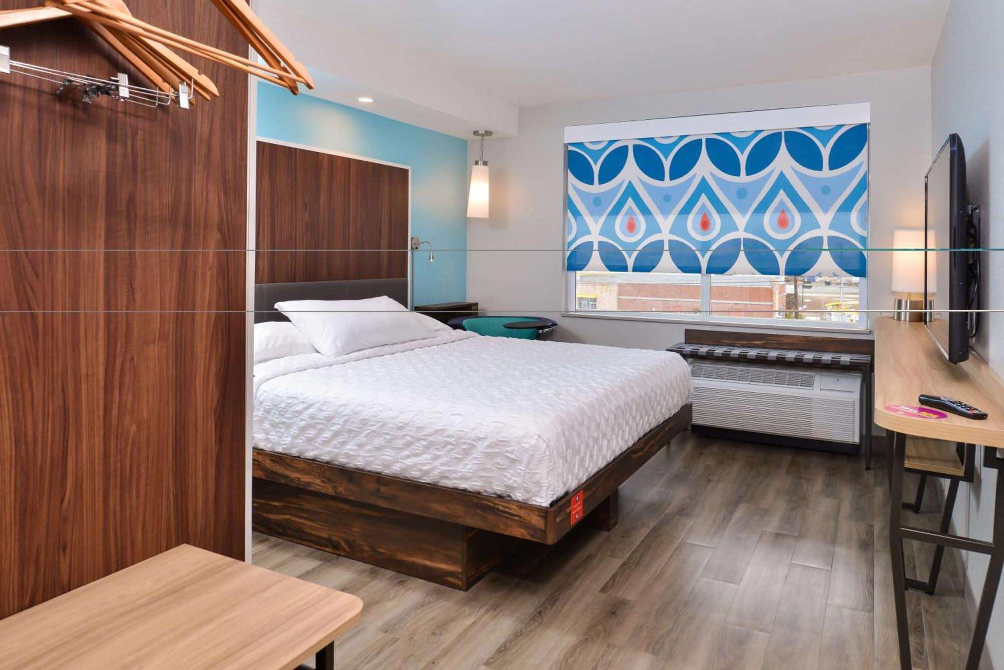 Отель Tru By Hilton Stuttgart Экстерьер фото